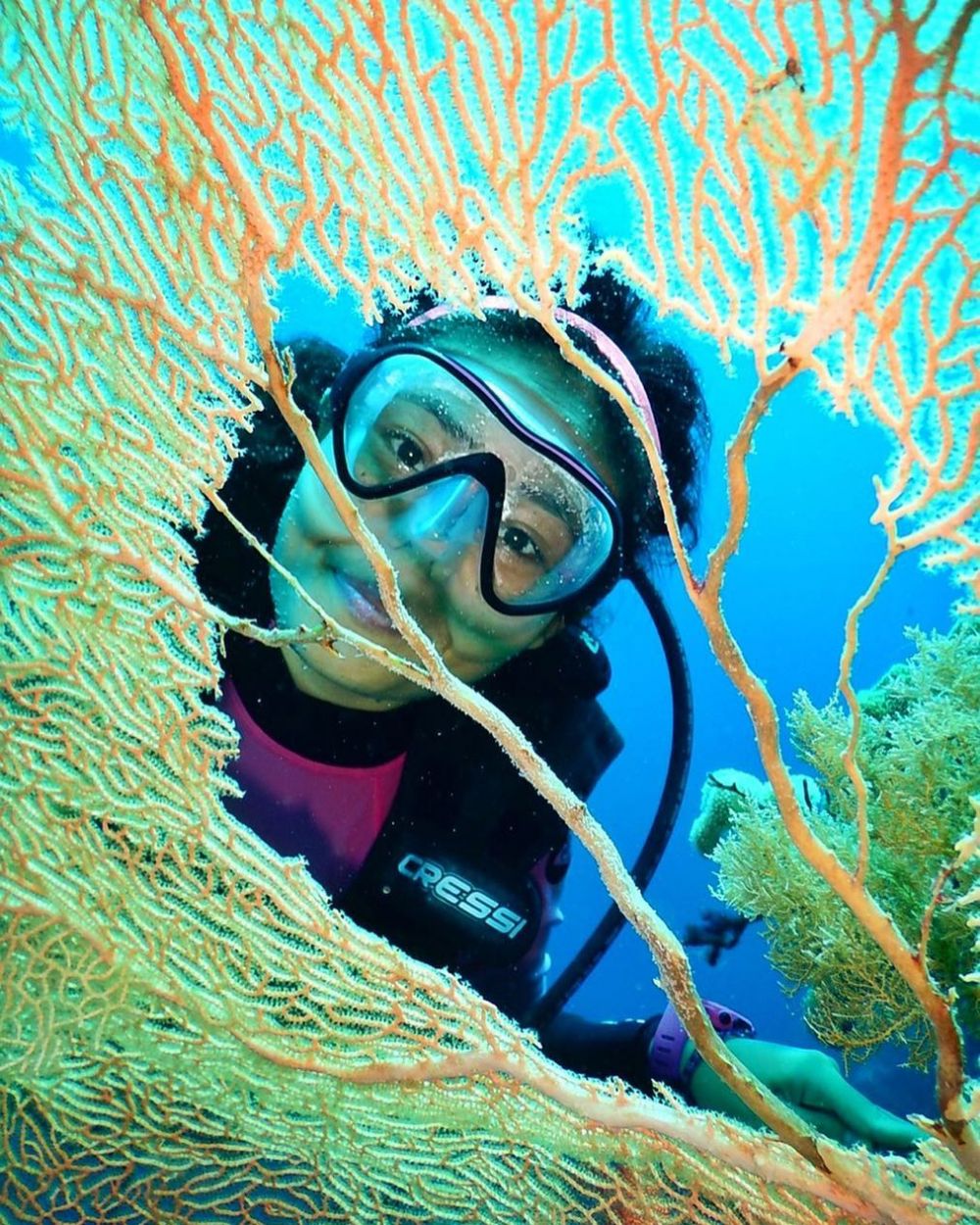 10 Potret Wulan Russell, cewek peduli alam yang nantangin Ria Ricis 