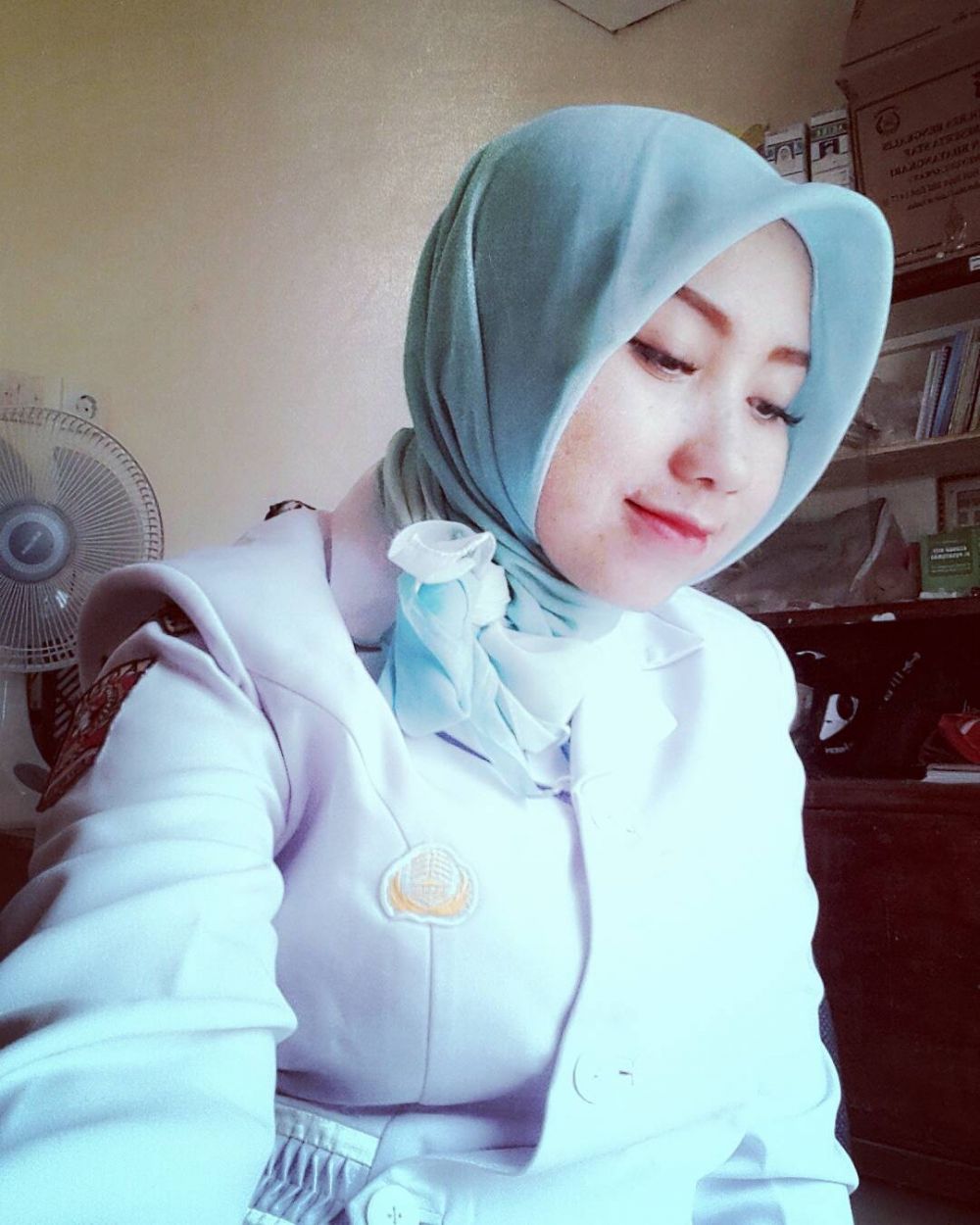 Tampilan dianggap gila, ini 10 potret Upiak Isil yang aslinya cantik