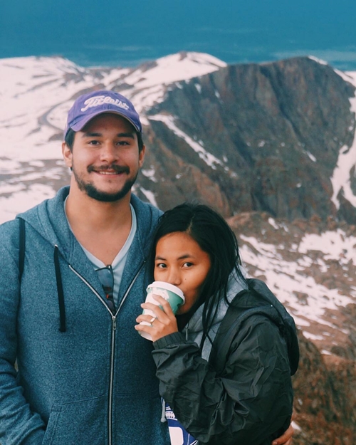 10 Potret mesra Wulan Russell & suami, cewek yang nantangin Ria Ricis