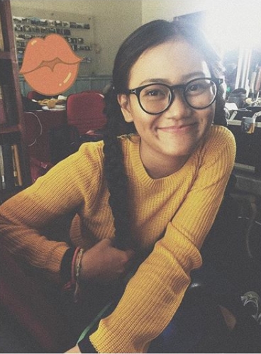 10 Pesona Aci Resti, komika cewek pemeran Saodah 'Susah Sinyal'