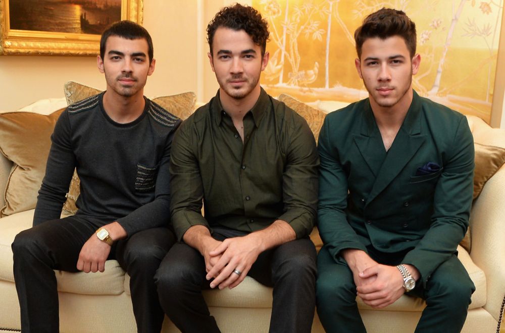 Nggak habis pikir, 5 seleb dunia ini pernah mendapat kado mengerikan