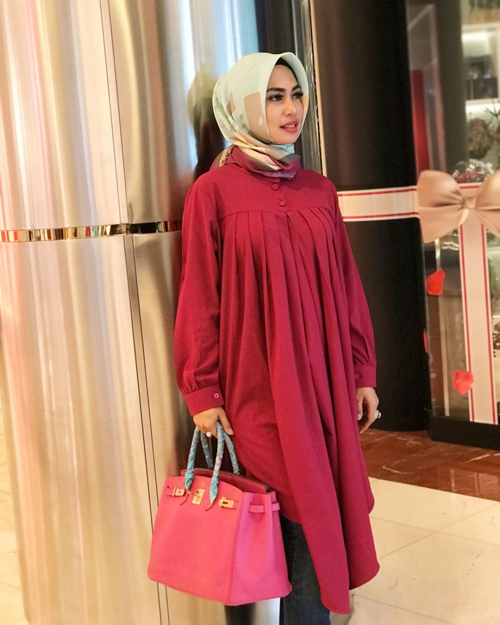 Serba mewah, ini gaya 4 istri pengacara terkenal Indonesia