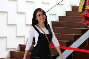 Ayu Ting Ting disebut mirip artis Korea karena gaya rambut barunya