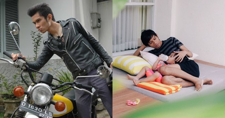 10 Gaya Tria The Changcuters saat asuh anak, sosok ayah penyayang nih