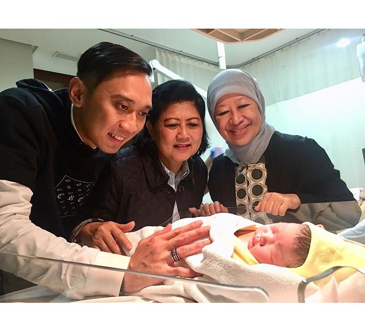 10 Momen Aliya Rajasa, menantu SBY melahirkan anak ke-3 