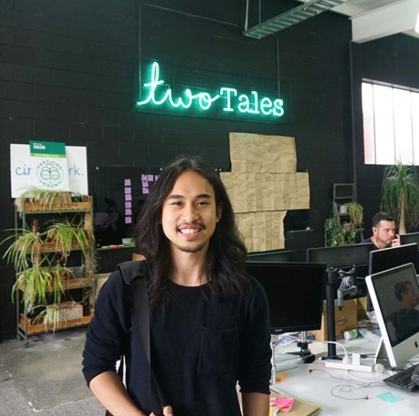 10 Potret Vikra Ijas, cowok macho pendiri web donasi Kitabisa