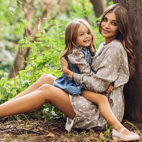 10 Pesona Sophie, si fashionista cilik yang cantik & berambut indah