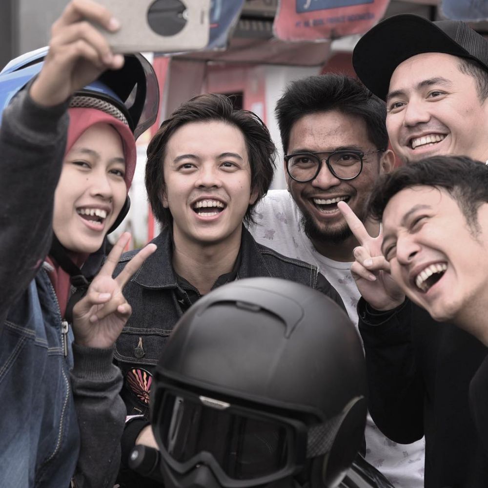 10 momen kebersamaan Motorbaik, geng motor artis yang anti-anarkis
