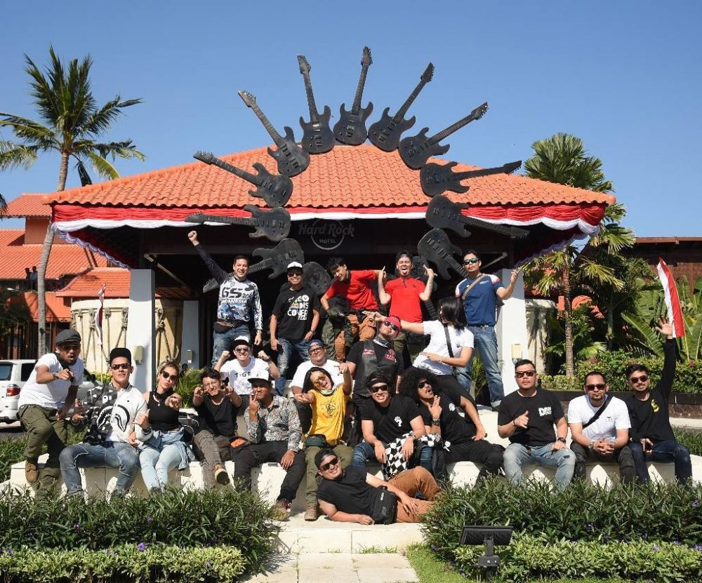 10 momen kebersamaan Motorbaik, geng motor artis yang anti-anarkis