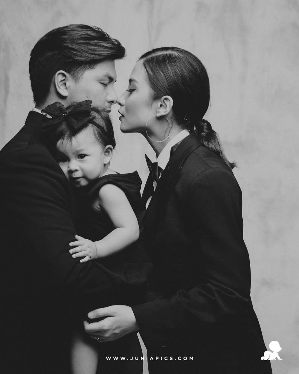 5 Pasangan seleb ini menikah setelah sempat putus nyambung