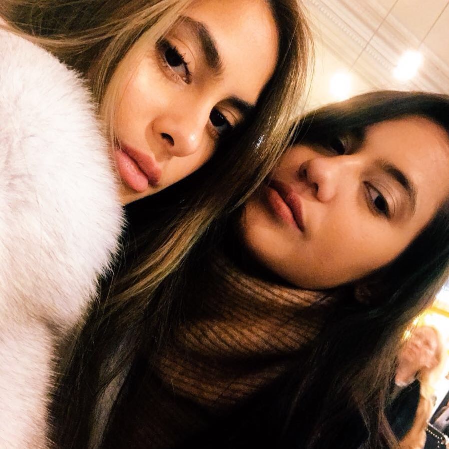 10 Gaya Pevita Pearce & Valerie Thomas, bak pinang dibelah dua