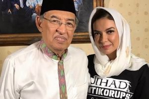 Telepon Najwa pagi-pagi, ternyata ini permintaan lucu Quraish Shihab