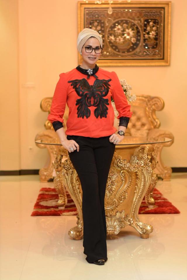 10 Gaya glamor istri wakil walikota Gorontalo yang terciduk narkoba