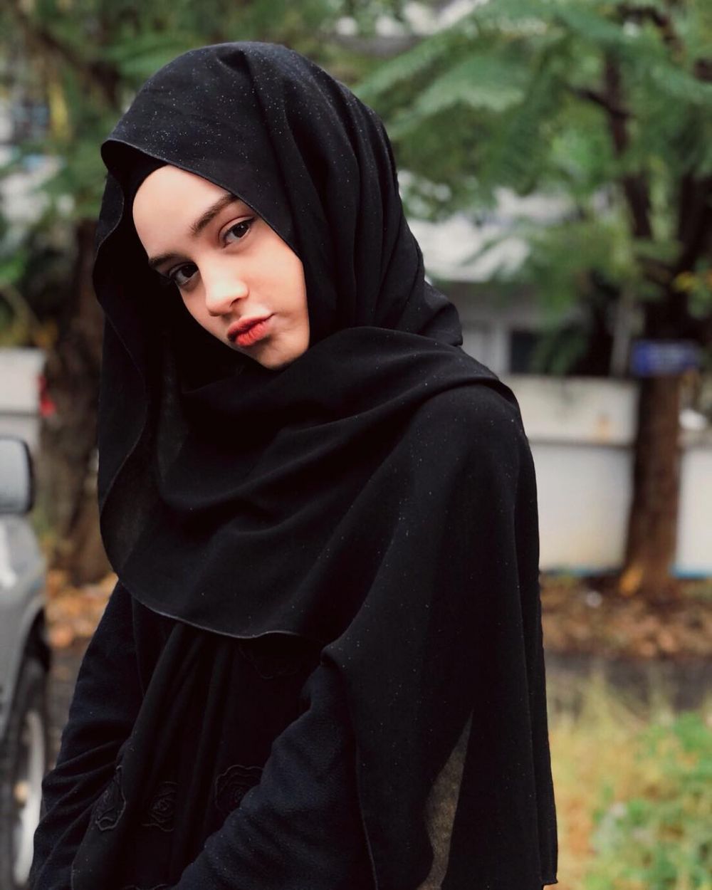 11 Pesona Mirror bersaudara, selebgram berhijab yang bikin adem hati