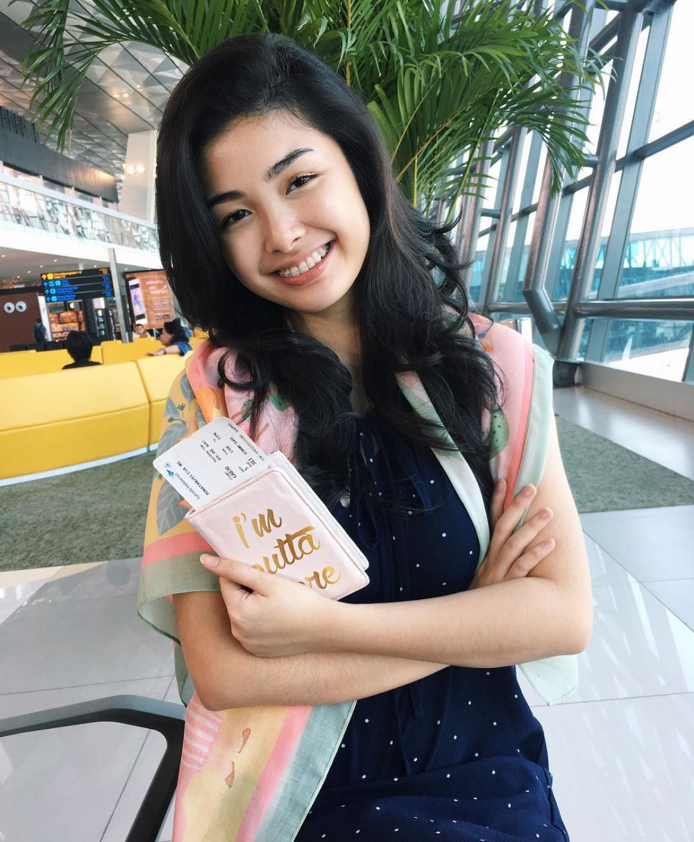 10 Pesona Elisa Jonathan, calon menantu Ahok yang manisnya kebangetan