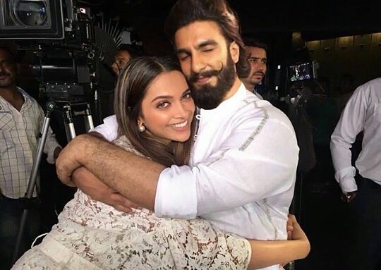 Diisukan akan menikah, ini 10 potret Deepika Padukone & Ranveer Singh