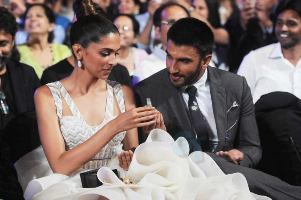 Diisukan akan menikah, ini 10 potret Deepika Padukone & Ranveer Singh