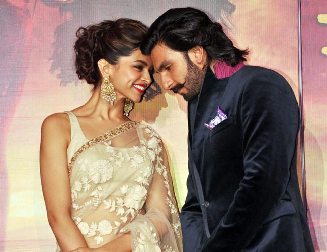 Diisukan akan menikah, ini 10 potret Deepika Padukone & Ranveer Singh