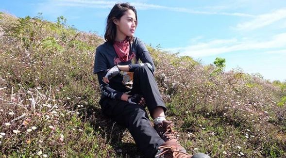 10 Pesona Della Dartyan, host MTMA yang tomboi dan cakep abis