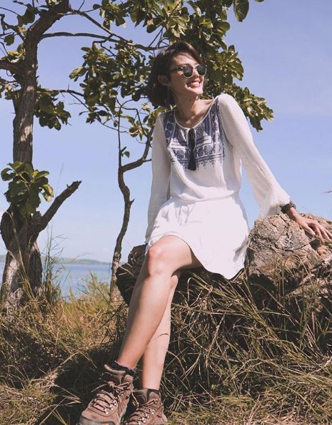 10 Pesona Della Dartyan, host MTMA yang tomboi dan cakep abis