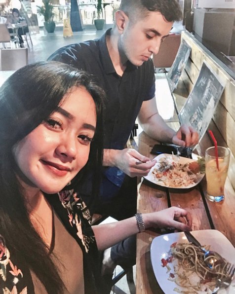 Resmi putus, ini 9 momen kilas balik kemesraan Cita Citata dan Ardavan