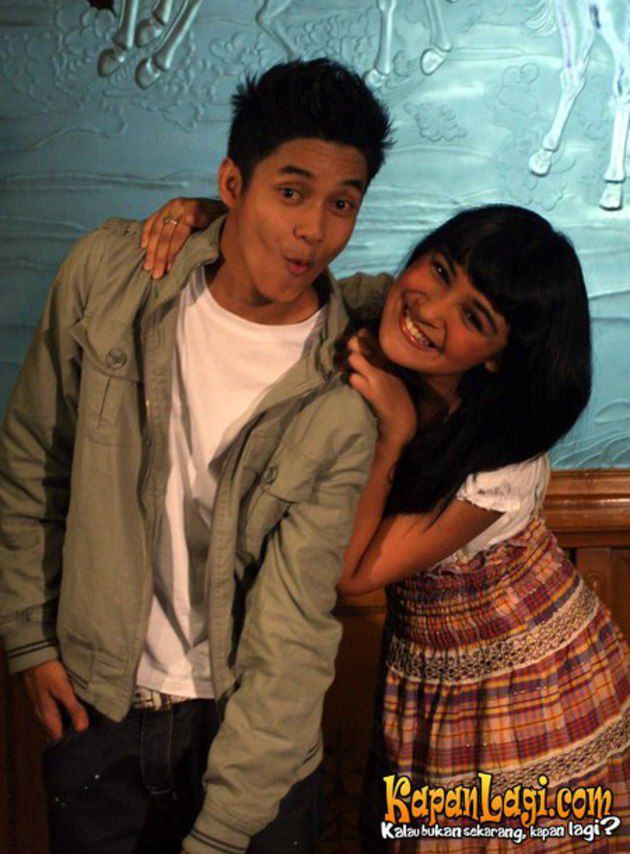 5 Kisah cinlok pasangan seleb ini berakhir dengan perpisahan
