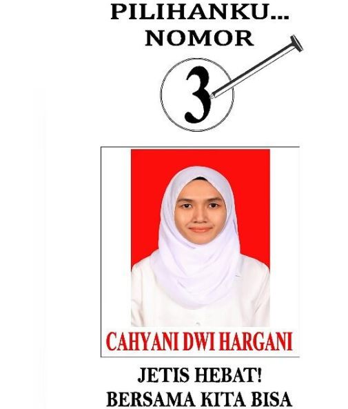 10 Potret manis Cahyani, kepala desa berhijab yang gemar blusukan