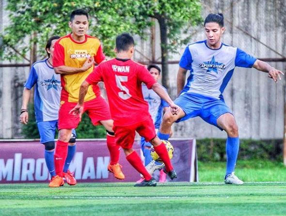 Sama-sama hobi main bola, 7 artis ini satu klub dengan Rifky Balweel