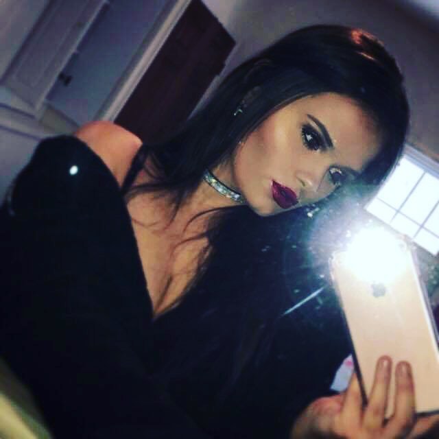 10 Gaya glamor Saffron, gadis yang uang sakunya Rp 90 juta per bulan