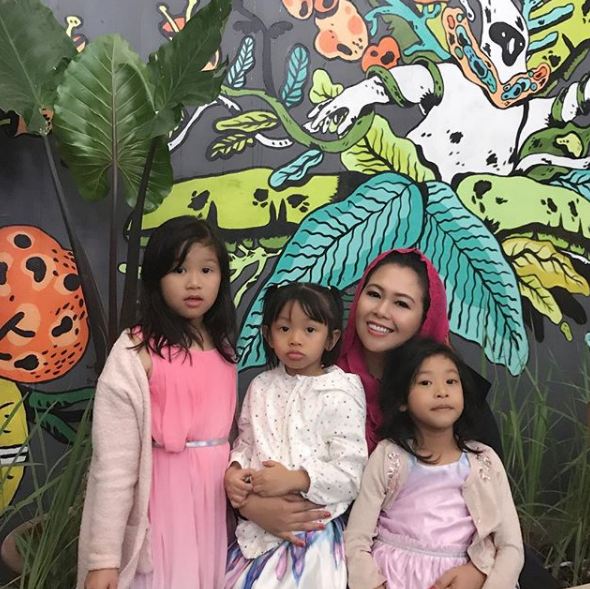 10 Gaya manis Malica Aurora, cucu Gus Dur yang imut-imut abis