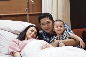 Tuai pro dan kontra, 4 selebriti ini tetap siarkan momen persalinan