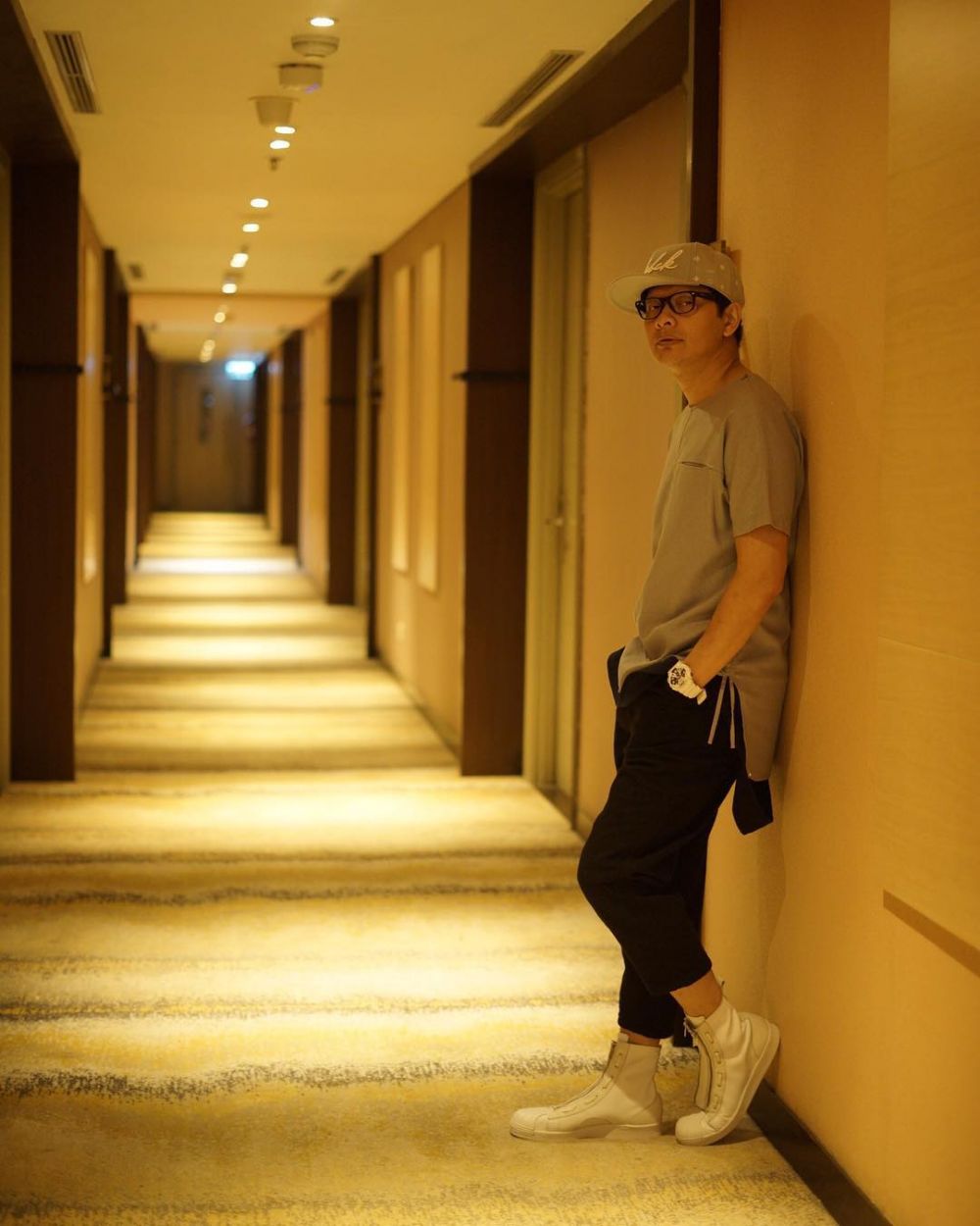 10 Gaya Armand Maulana ini nggak kalah sama anak ABG kekinian