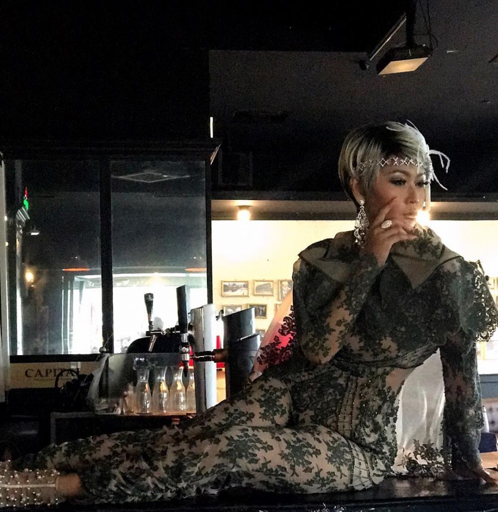 8 Gaya Inul Daratista ketika pakai gaun couture, glamor dan cetar abis