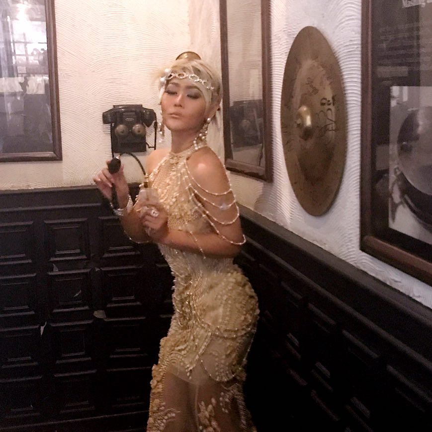 8 Gaya Inul Daratista ketika pakai gaun couture, glamor dan cetar abis