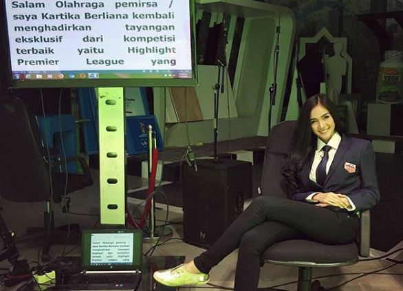 10 Pesona Kartika Berliana, presenter yang penampilannya aduhai