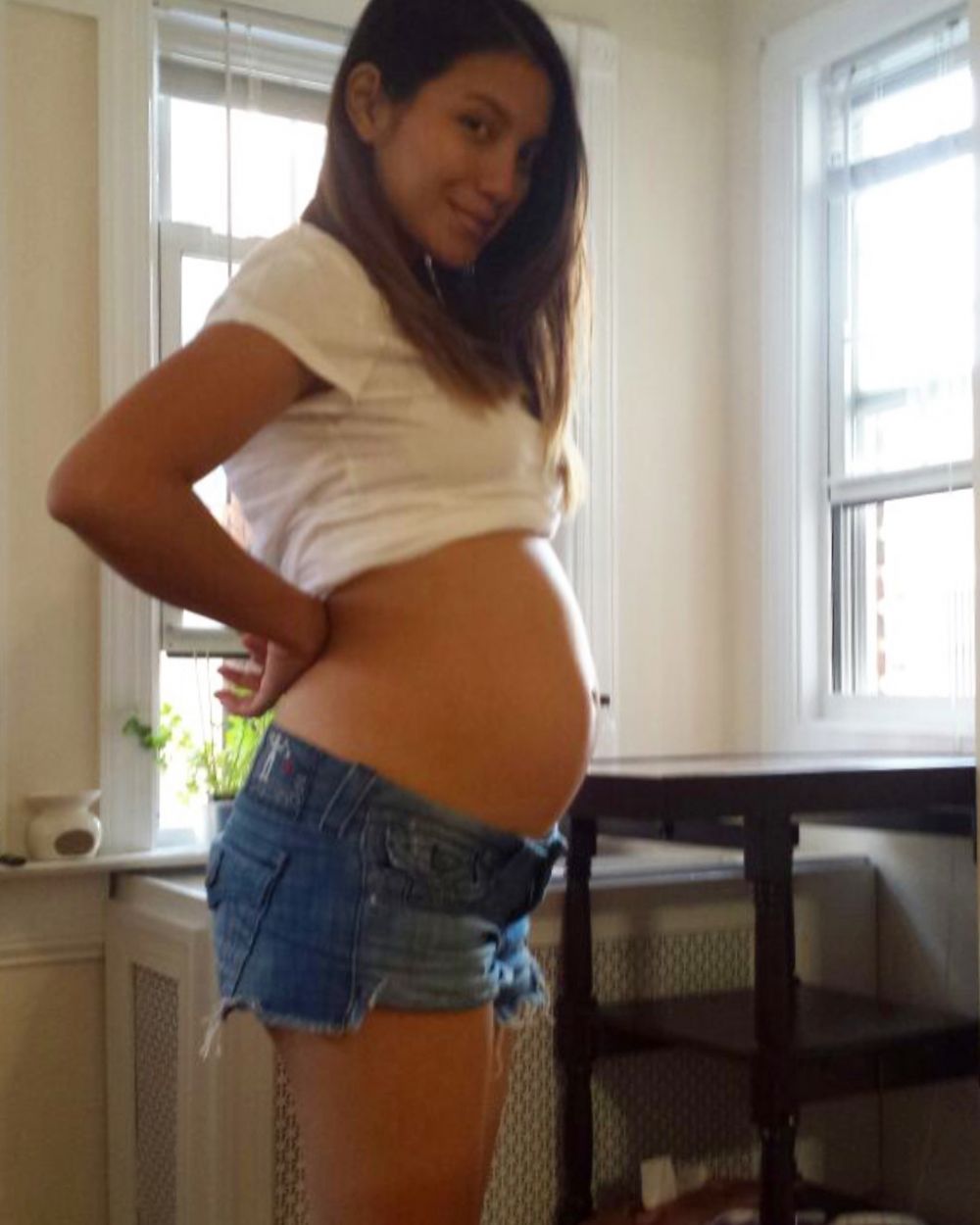 10 Foto maternity Girindra Kara eks 'Prima' OK-JEK, cantiknya natural