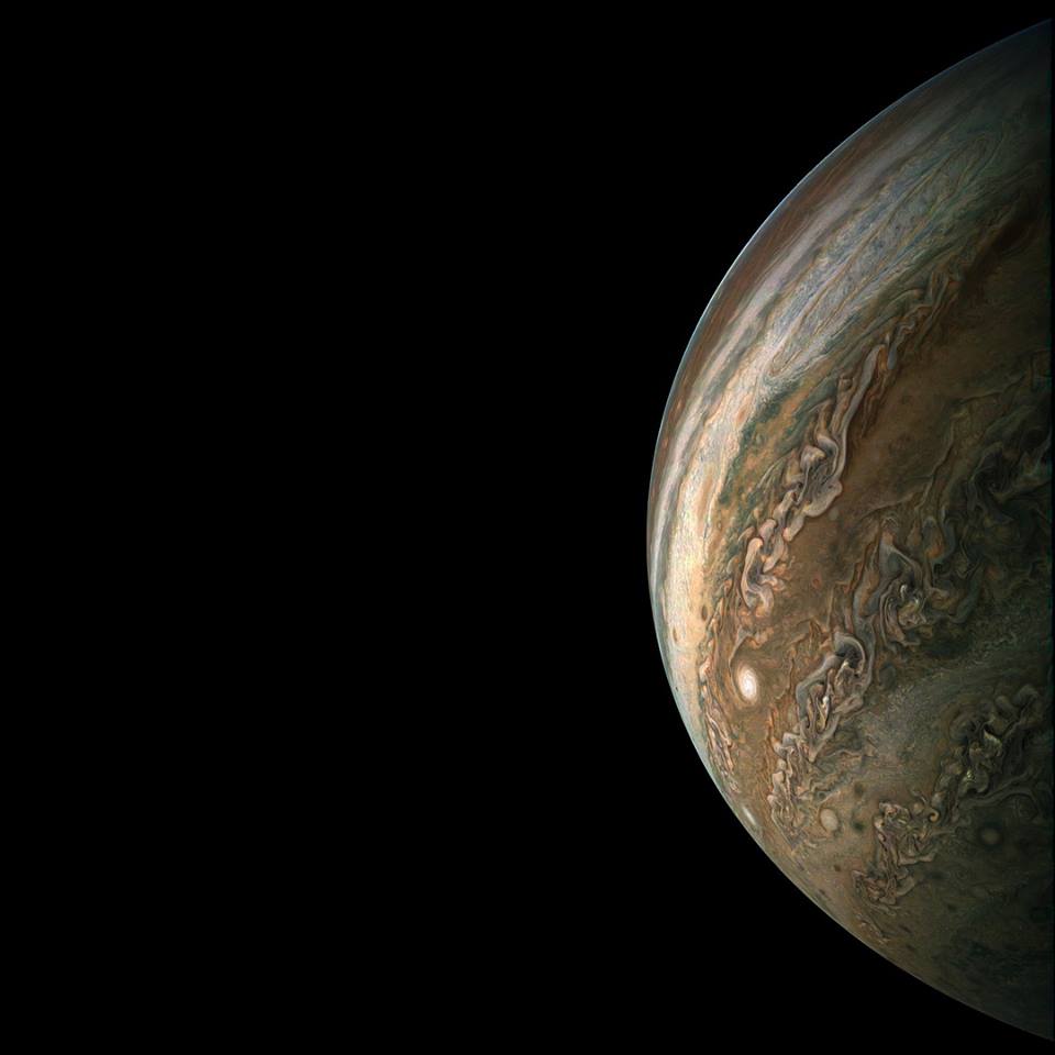 8 Foto penampakan terbaru planet Jupiter ini detailnya mengagumkan