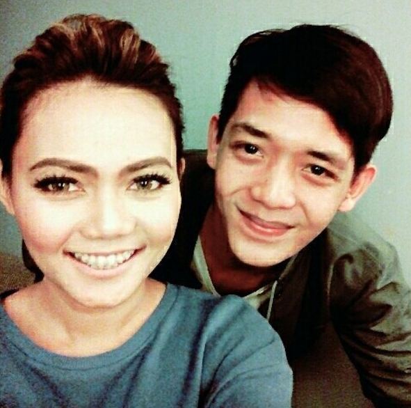 Kerap pamer foto berdua, ini 10 bukti kedekatan Rina Nose dan manajer