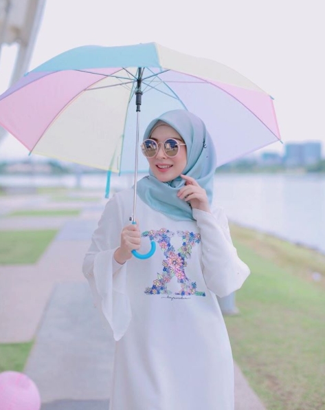 Pesona Ayana Jihye-moon, mualaf cantik mantan member girlband Korea