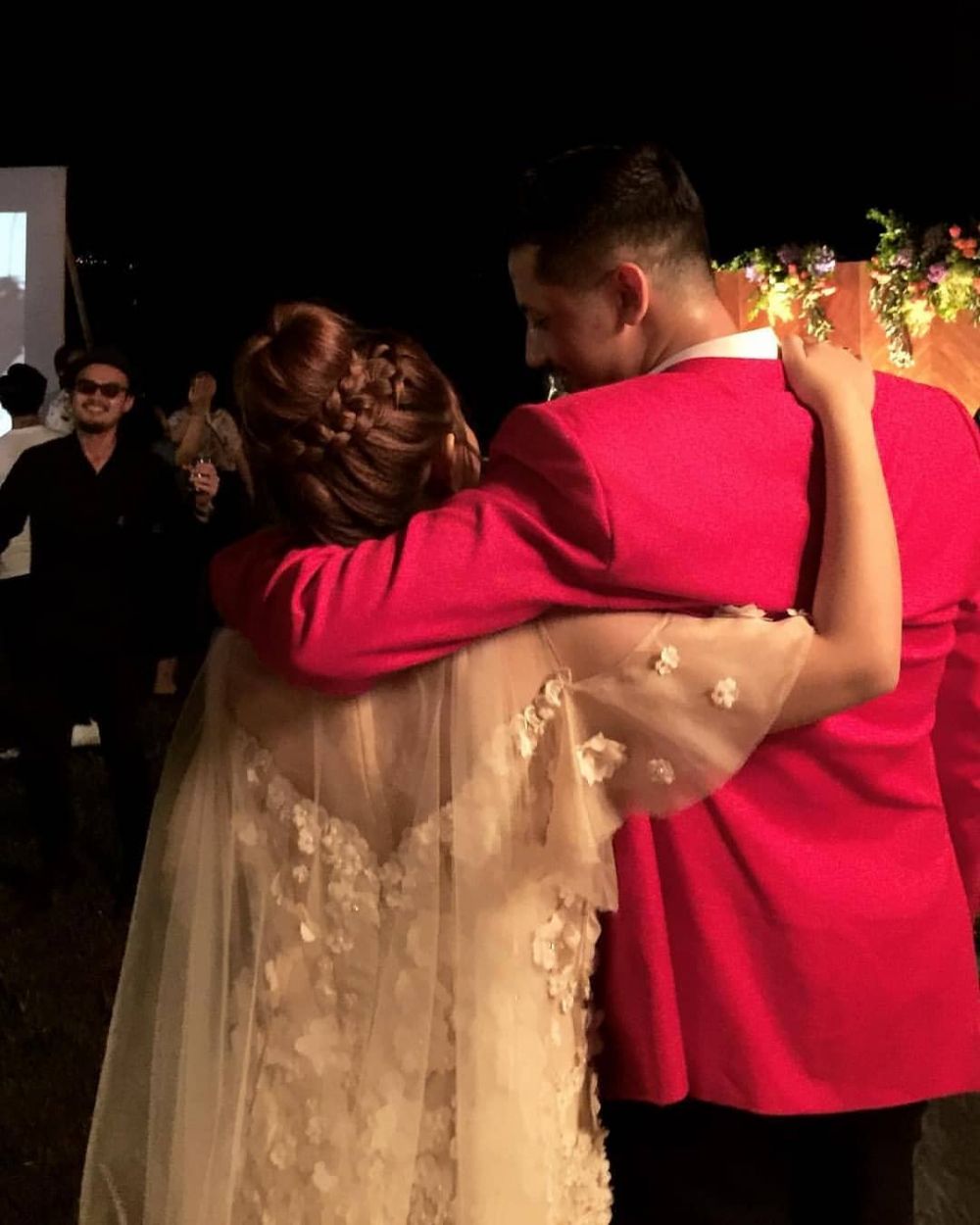 Sah jadi suami-istri, ini 7 keseruan pesta pernikahan Keenan & Gianni