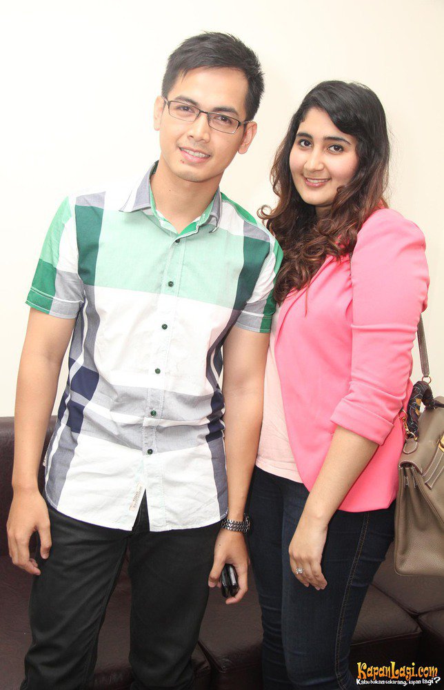 Menikah dengan seleb, nasib 7 wanita ini berakhir dengan perceraian