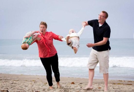 Editan foto 5 keluarga ini gagal total tapi hasilnya malah kocak abis