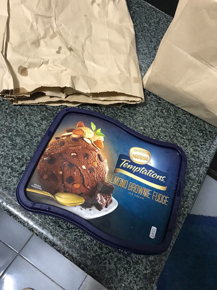 Niatnya beli es krim, keluarga ini malah mendapat hal tak terduga