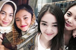 13 Ibu seleb Indonesia ini jarang terekspos, sama-sama cantik