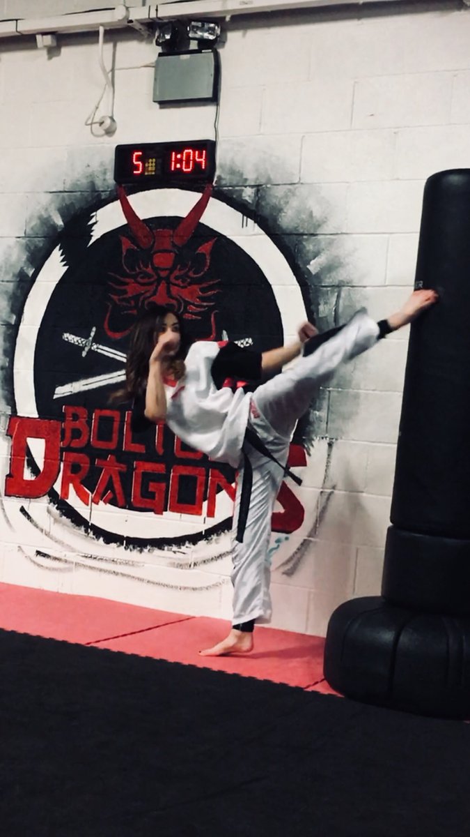 Wanita seksi ini sudah jadi nenek, kamu nggak akan sangka usianya