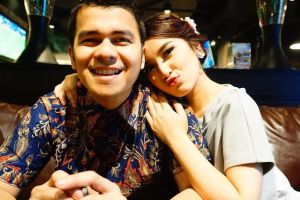 10 Momen romantis Handika Pratama-Rosiana, couple favorit warganet