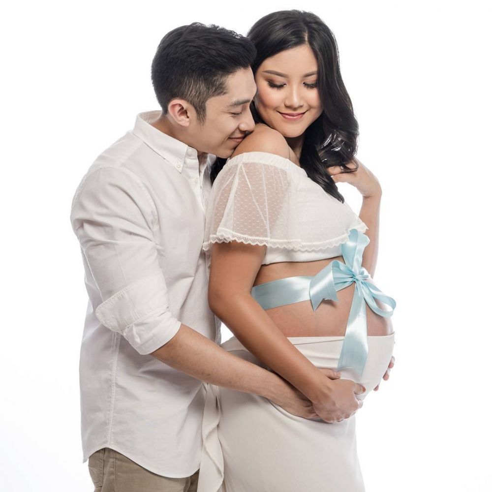 Cerita 4 seleb yang rela LDR  dengan suaminya saat  hamil  