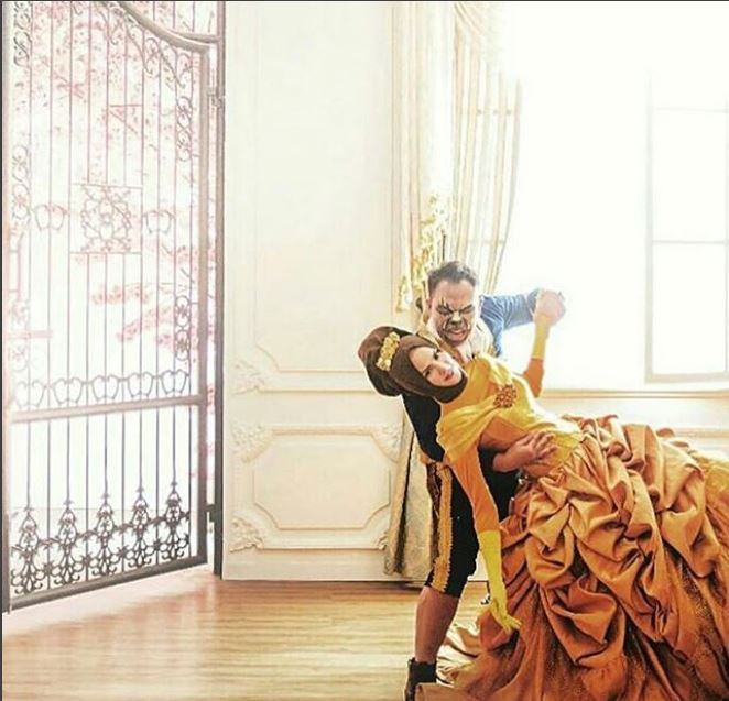 Prewedding lagi, Angel Lelga & Vicky pakai tema Beauty and The Beast