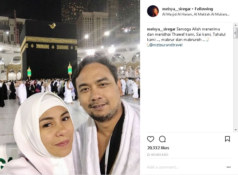 Pamer foto umrah bareng suami, Meisya Siregar dianggap riya