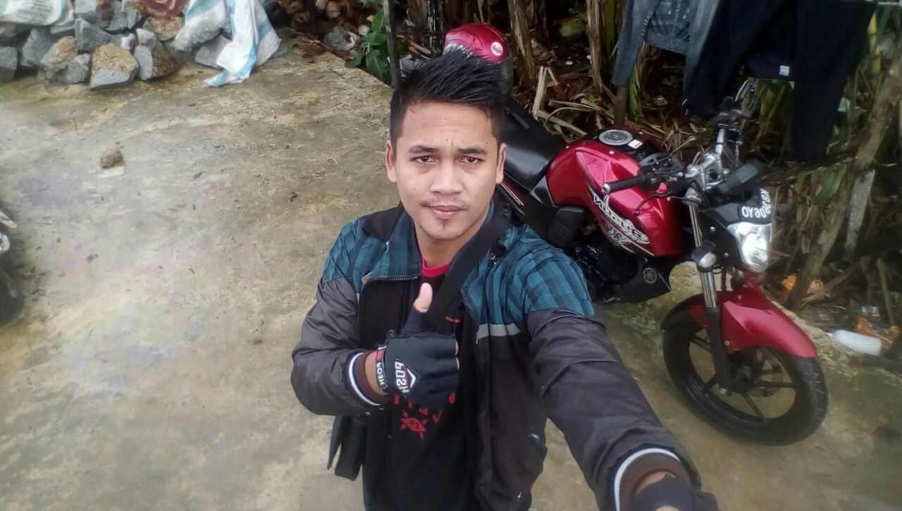 Hebat, cuma posting video di media sosial Anjas bisa beli motor sport